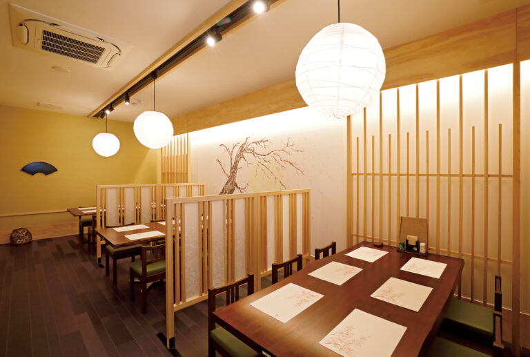 美濃金店内桜絵2