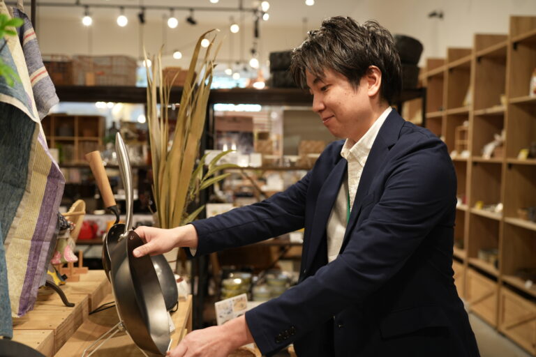 スタッフ写真 (11)