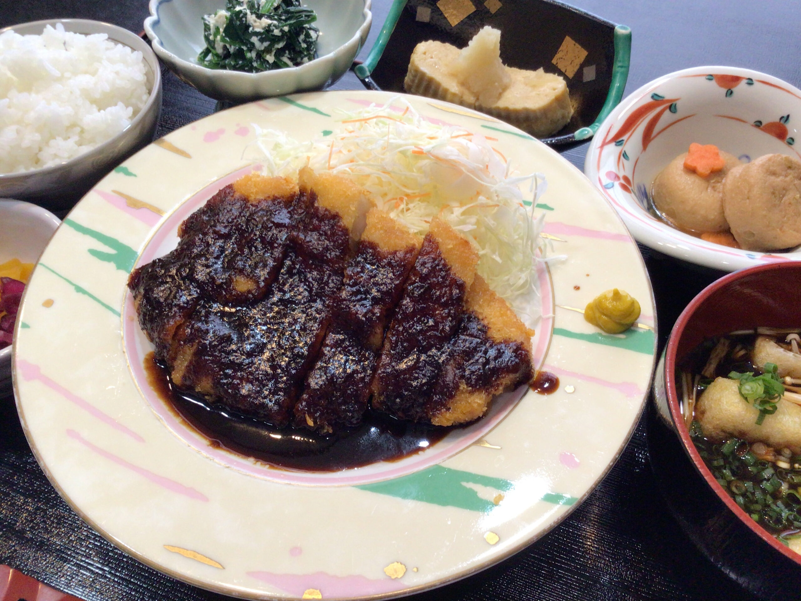 味噌カツランチ 990円（税込）
